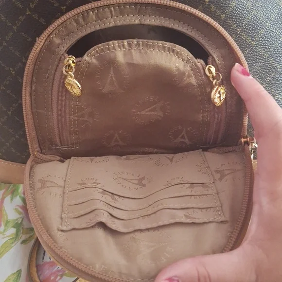 La Tour Effiel 80s Vintage Paris Women's Brown Book Bag Backpack - Picture 5 of 11